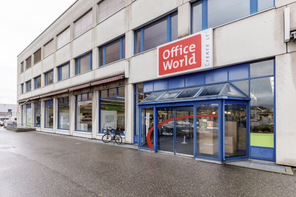 Office World Filiale Pratteln Eingang